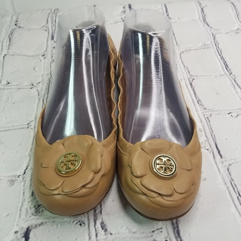 Tory Burch Shelby tan leather ballet slip on flats